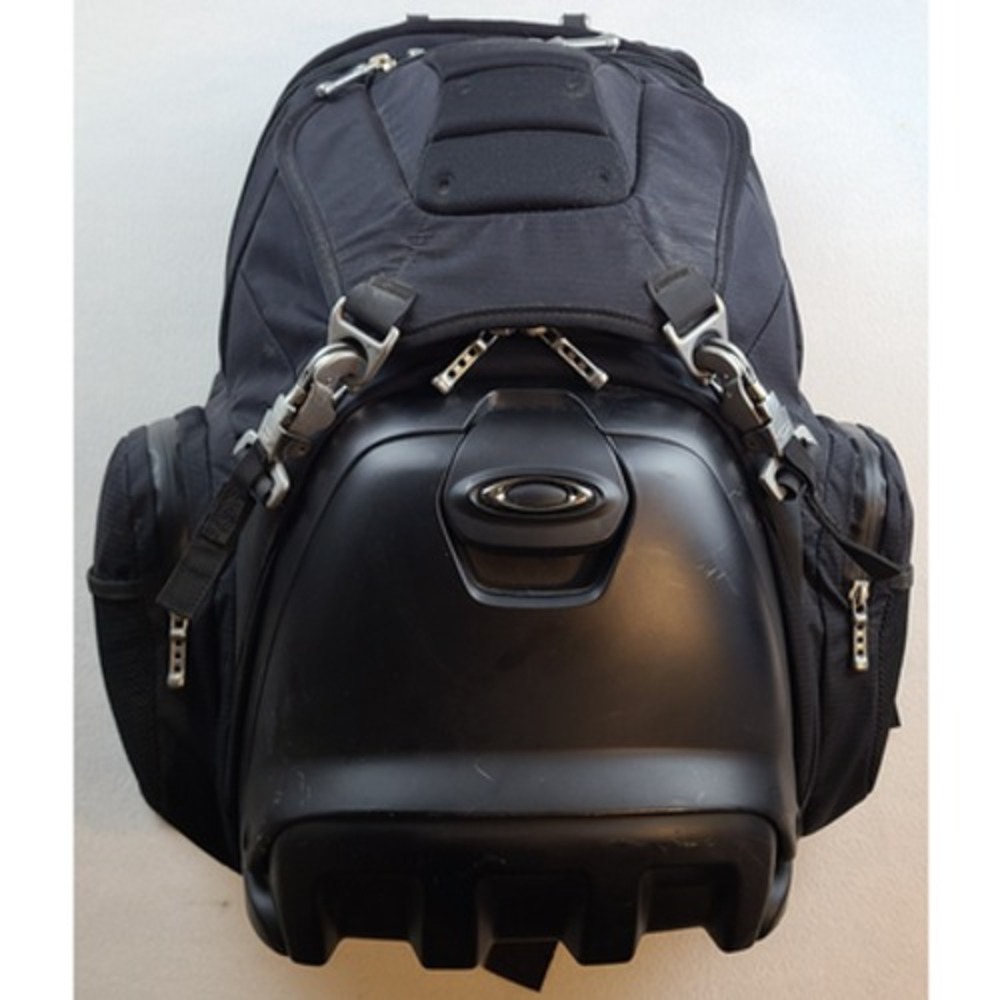 Oakley Code Red Lunchbox Cooler Heavy Duty Tactical Backpack Black 92605-001 30L